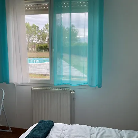 Avec Un Lit King Size Le Pizou